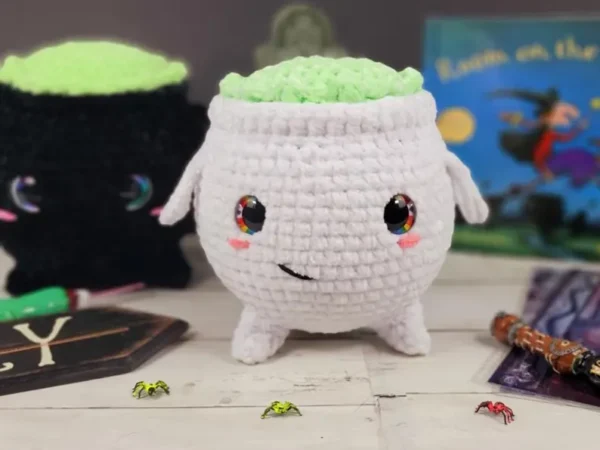 Witch’s Cauldron Crochet Pattern - Halloween Amigurumi Decor - Spooky Cute Potion Pot - Digital PDF